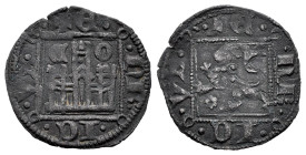 Reino de Castilla y León. Enrique II (1368-1379). Novén. Córdoba. (Bautista-677). Ve. 0,65 g. C-O encima del castillo y florón delante del león. MBC+....