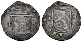 Felipe II (1556-1598). Cuartillo. Toledo. M. (Cal-81). (Jarabo-Sanahuja-A251). Ae. 2,64 g. Castillo y león entre T-M. MBC-. Est...20,00.