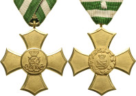 Orden deutscher Länder Sachsen
Allgemeines Ehrenkreuz Verliehen 1876-1918. Bronze vergoldet. 39,0 x 39,0 mm, 18,68 g. Am Dreiecksband und Etui der Fi...