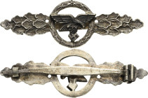 Orden des Dritten Reiches
Frontflugspange für Transport- und Luftlandeflieger in Silber. Verliehen 1941-1945. Verliehen 1941-1945 Buntmetall, versilb...
