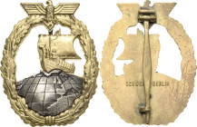 Orden des Dritten Reiches
Hilfskreuzer-Kriegsabzeichen Verliehen 1941-1945. Feinzink vergoldet, versilbert. Hersteller: SCHWERIN BERLIN: 57 x 43,5 mm...