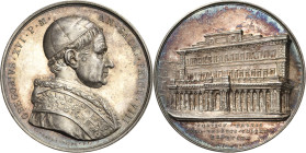 Italien-Kirchenstaat/Vatikanstadt
Gregor XVI. 1831-1846 Silbermedaille 1838 (= Jahr 8) (Cerbara) Päpstliche Post. Brustbild nach rechts / Säulenfassa...