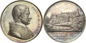Italien-Kirchenstaat/Vatikanstadt
Gregor XVI. 1831-1846 Silbermedaille 1842 (Cerbara) Restaurierung der Festung von Ancona. Brustbild nach rechts / F...