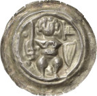 Mansfeld, Grafschaft
Burchard I. 1183-1229 Brakteat Auf Bogen sitzender Graf mit Lockenfrisur hält Schwert, Fahne und quergestreiften Schild, links 2...