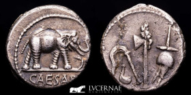 Julius Caesar Silver Denarius 3,83 g, 18 mm. Military mint 49-48 B.C. Good very fine