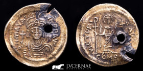 Maurice Tiberius Fourre Solidus 2.94 g. 21 mm. Constantinople 582-602 AD gVF