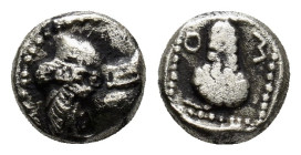 CILICIA, Soloi. Circa 410-375 BC. AR Obol ( 0.9Gr. 13mm). 
Helmeted head of Amazon left 
Rev. Grape bunch within incuse square.