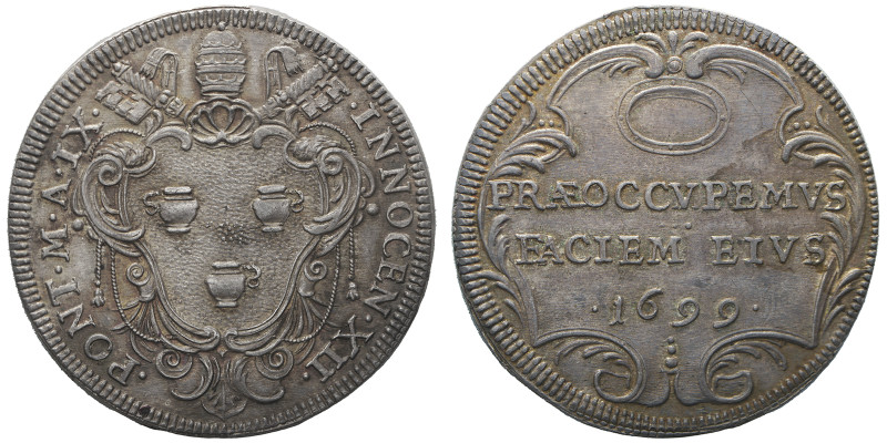 Innocenzo XII 1691-1700
Testone, Roma, 1699, AG 9.00 g.
Ref : MIR 2150/1(R), Mun...