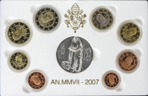 Serie 8 monedas 1 Céntimo a 2 Euros. 2007. AE, Bimetal. Benedicto XVI. Incluye una medalla. En estuche original con certificado. FDC.