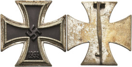 Allg. militärische Auszeichnungen 2. Weltkrieg
 Eisernes Kreuz 1939 1. Klasse, magnetisch, flach, auf Nadel Hersteller "L/56" für die Firma Funcke & ...