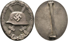 Allg. militärische Auszeichnungen 2. Weltkrieg
 Verwundetenabzeichen in Silber, massiv, 2. Form, Tombak versilbert, rückseitig mit Punze "30" für das...