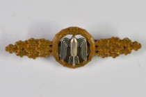 Uniformeffekten und Hoheitsabz. 3. Reich Luftwaffe
 Frontflugspange für Kampf- und Sturzkampfflieger in Bronze, Auflage altsilbern, Buntmetall, OEK 3...