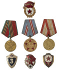 Ausländische Orden und Ehrenzeichen nach 1871
 UdSSR. Interessantes Lot aus sieben Stücken, drei Medaillen und vier Abzeichen, darunter die Medaille ...