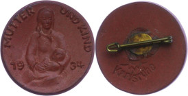 Kleinabzeichen, Mitgliedsnadeln 1871-1945
 GAU Baden, Abzeichen "Mutter und Kind 1934", Material Majolika, rückseitig mit Herstellermarke "Majolika K...