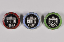 WHW-, Tagungs- und Treffenabzeichen 3. Reich
 3x kreisrundes Abzeichen "XI. Olympiade Berlin 1936 - Filmabteilung", rot, grün und blau, emailliert, a...