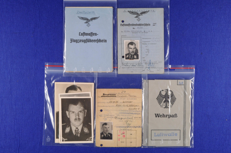 Militaria Nachlässe
 Umfangreicher Nachlass des Ritterkreuz und Deutschen Kreuz...