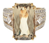 Ringe
 Diamanten Sultanit (Diaspor) Ring, 750 Gelbgold, Design "Lance Fischer", Diamanten in Princess- und Brillantenschliff von zus. 1,06ct, Sultani...