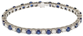 Armbänder
 Brillant Saphir Tennis-Armband, 585 Weißgold, 21 Brillanten ca. 4,2 ct und 21 Saphire ca. 6ct, L 18cm, 17,94g.

Brillant sapphire tennis...