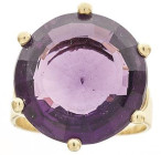 Ringe mit Steinbesatz
 Amethyst Ring, 585 Gelbgold, Amethyst in Brillant-Schliff ca. 18ct. in sechser Krappenfassung, 9,9g, RW 59.

Amethyst ring, ...
