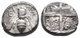 IONIA. Ephesos. Didrachm (Circa 420-400 BC).
Obv: Ε - Φ.
Bee.
Rev: Quadripartite incuse square.
SNG Kayhan I 141-2.
Condition: Fine.
Weight: 7.38 g.
D...
