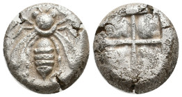 IONIA. Ephesos. (480-450 BC.) Achaemenid Period. AR Tetradrachm.
Obv: Bee. 
Rev. Four-part incuse square.
Traité pl. CLII, 8; Kraay, ACGC pl. 53, 901....