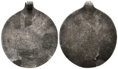 SILVER PENDANT
Deer.
Condition : See picture. No return.
Weight : 4.56 g
Diameter: 44 mm