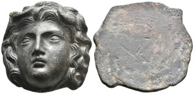 ANCIENT ROMAN BRONZE APPLIQUE (1ST-3RD CENTURY AD)
Medusa
Condition : See picture. No return.
Weight : 200+ g
Diameter: 64.7 mm