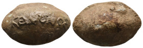 ANCIENT GREEK PB SLING BULLET. (CIRCA 4TH-1ST CENTURY BC).
Condition : See picture. No return
Weight : 38.08 g
Diameter : 29.5 mm