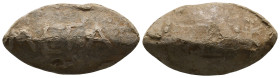ANCIENT GREEK PB SLING BULLET. (CIRCA 4TH-1ST CENTURY BC).
Condition : See picture. No return
Weight : 38.45 g
Diameter : 36.3 mm