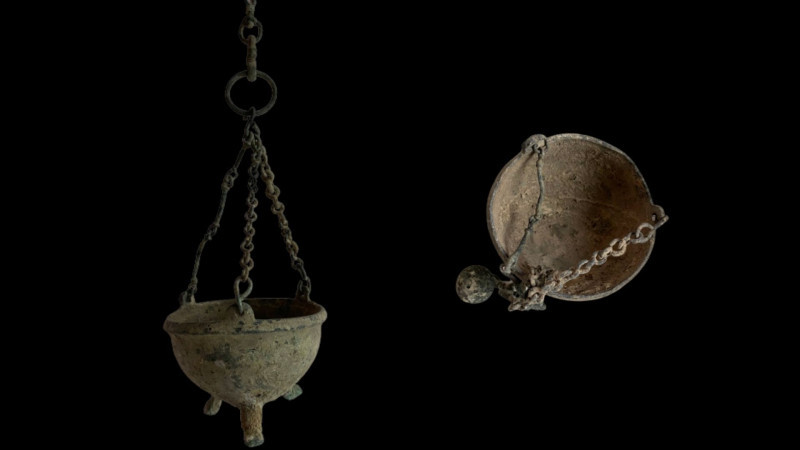 ANCIENT BYZANTINE BRONZE CANDLE HOLDER (11TH-15TH CENTURY AD)
Condition : See p...
