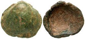 "Anonymous. 4th-3rd century B.C. Æ cast aes formatum (27.4 mm, 12.86 g). Cast bronze in the form of a cockle shell / Thurlow & Vecchi p. 20. Fine, gre...