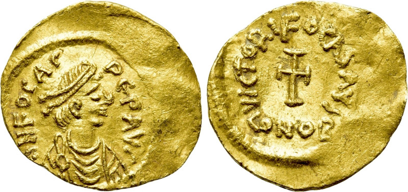 PHOCAS (602-610). GOLD Tremissis. Constantinople. 

Obv: δ N FOCAS PЄP AVG. 
...