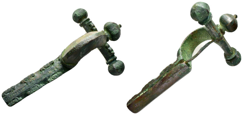 GREEK BRONZE FIBULA.(4th-3th Century BC).Ae.

Condition : Good very fine.

Weigh...