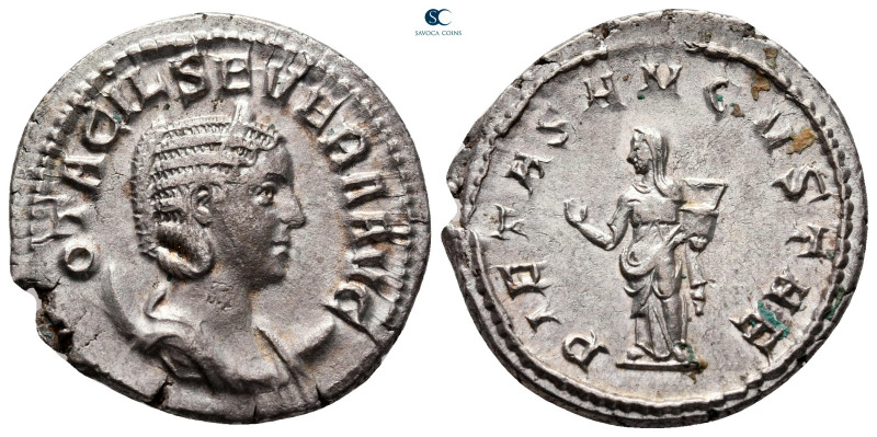 Otacilia Severa AD 244-249. Rome
Antoninianus AR

23 mm, 4,48 g

OTACIL SEV...