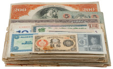 AUSLAND - SAMMLUNGEN, Lot mit ca.70 Weltbanknoten, dabei bessere.