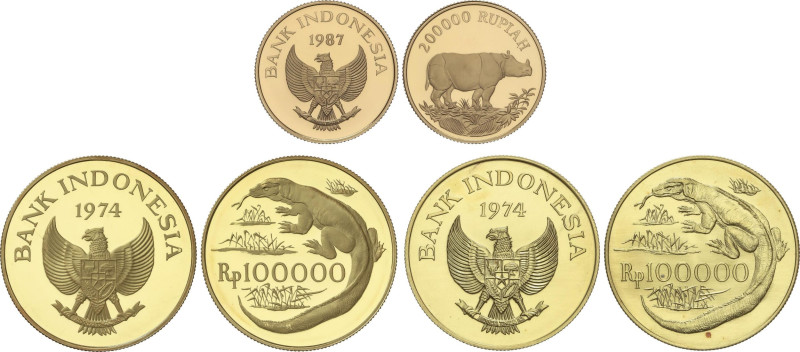 World Coins
Lote 3 monedas 100.000 (2) y 200.000 Rupiah. 1974 (2) y 1987. 10,00...