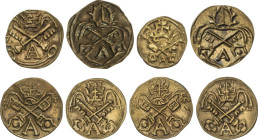 Medieval Coins
Lote 8 Pellofes. LA SEU. VIC. Latón. A EXAMINAR. Cru-2268 y variantes. MBC- a EBC-.