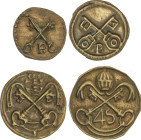 Medieval Coins
Lote 4 Pellofes. LA SEU. VIC. Latón. A EXAMINAR. Cru-2270, 2271, 2272, 2273. MBC a EBC-.