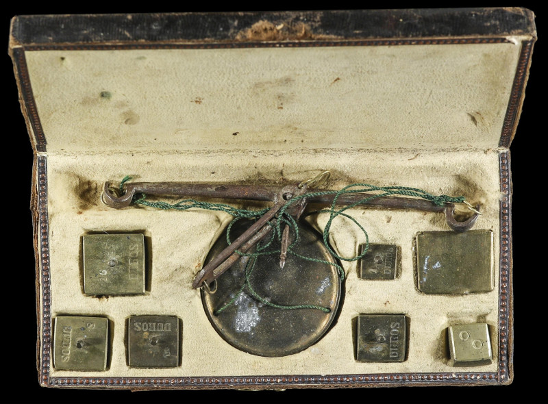 Scales and Weights
Balanza de platillos. Fe y latón. Ø 156 x 70 x 23 mm. Balanz...