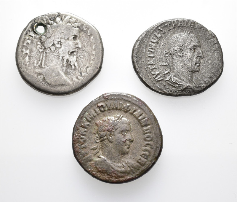 IMPERIO ROMANO. Lote de 3 tetradracmas: Septimio Severo, Filipo I y Filipo II. 1...