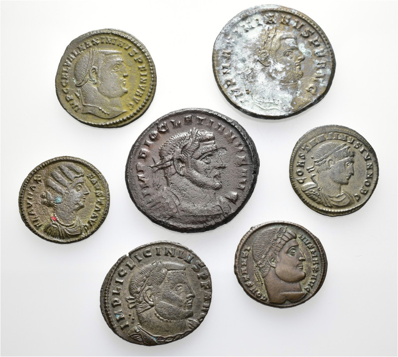 IMPERIO ROMANO. Lote de 7 follis: módulo grande (2), módulo mediano (2) y módulo...