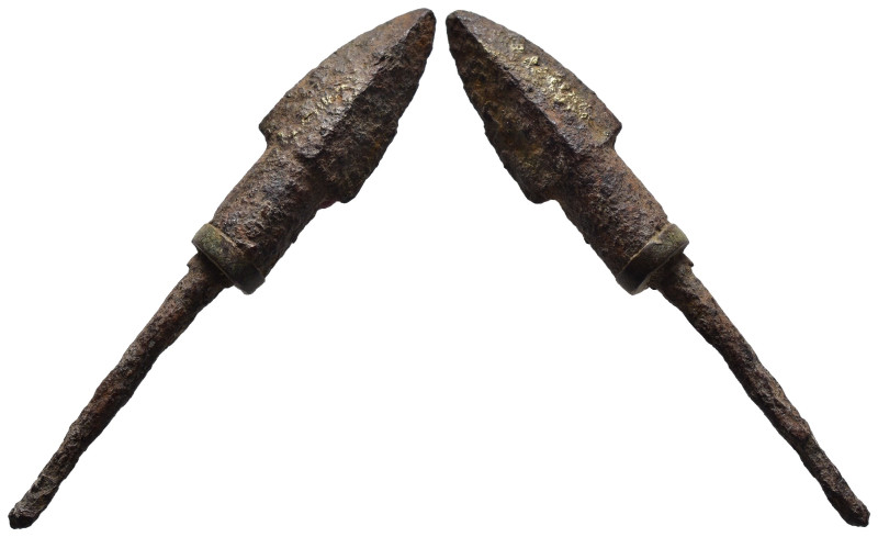 Weight 5.24 gr - Diameter 51 mm Ancient Bronze Arrowhead. SOLD AS SEEN.