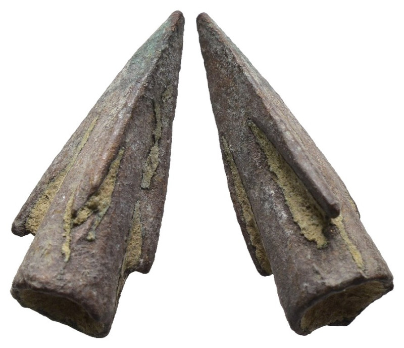 Weight 2.53 gr - Diameter 21 mm Ancient Bronze Arrowhead. SOLD AS SEEN.