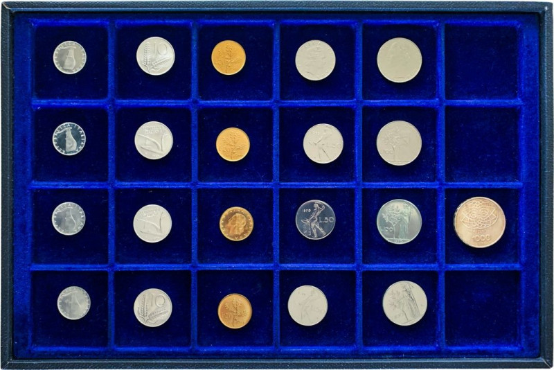 Lotto comprendente l'insieme delle serie complete dal 1968 al 2001 (normali per ...