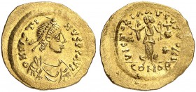 BYZANTINE EMPIRE. Justinus I, 518-527. Tremissis 518-527, Constantinople. DN IVSTI - NVS PP AVG Draped and cuirassed bust with diadem to right. Rv. VI...