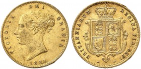 GROSSBRITANNIEN. Königreich. Victoria, 1837-1901. 1/2 Sovereign 1861, London. Larger young head. 3.96 g. Seaby 3859 A. Fr. 389 b. Kleiner Randfehler /...