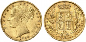 GROSSBRITANNIEN. Königreich. Victoria, 1837-1901. Sovereign 1864, London. Young head. Die number 90. Die break through the date. 7.94 g. Seaby 3853. F...