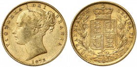 GROSSBRITANNIEN. Königreich. Victoria, 1837-1901. Sovereign 1872, London. Young head. Die number 17. Die break on obverse. 7.94 g. Seaby 3853 B. Fr. 3...