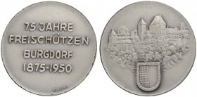 SCHWEIZ. Schützentaler und Schützenmedaillen. Bern. Versilberte Bronzemedaille 1950. Burgdorf. 75 Jahre Freischützen 1875-1950. 11.65 g. Richter (Schü...