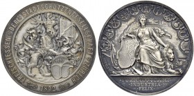 SCHWEIZ. Schützentaler und Schützenmedaillen. Zürich. Silbermedaille 1892. Zürich. Freischiessen der Stadtschützengesellschaft Zürich. 49.50 g. Richte...
